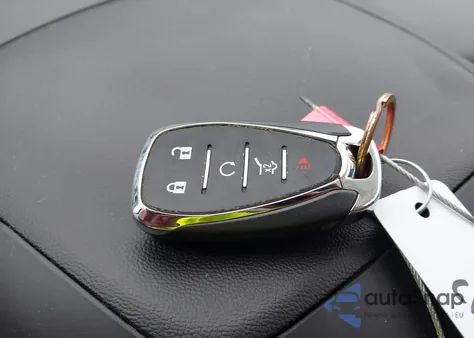 2019 Chevrolet Equinox Lt z USA, uszkodzony, nr VIN 2GNAXKEV5K6227198